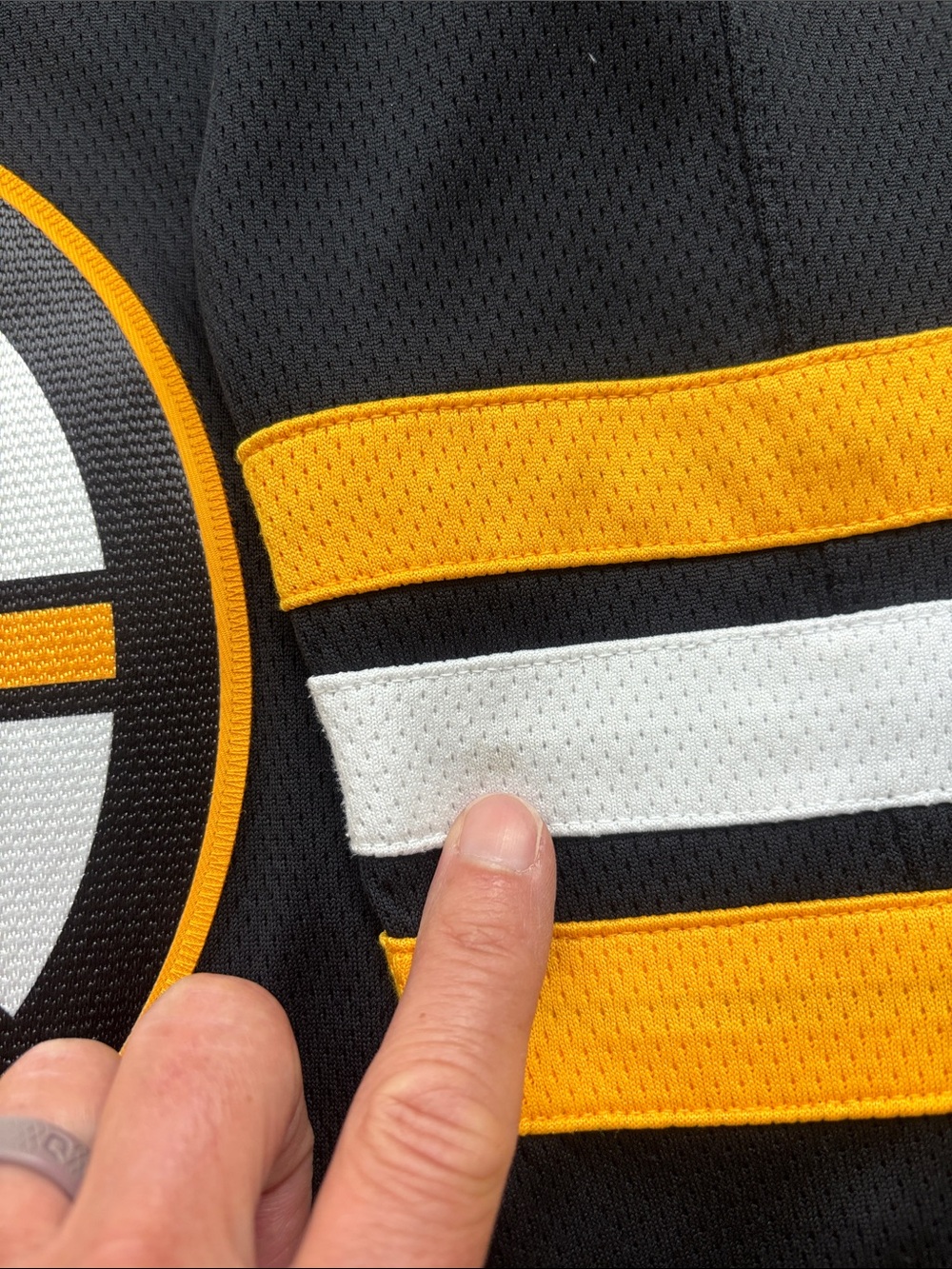 Fanatics Boston Bruins Patrice Bergeron #37 Jersey Youth S/M - Picture 13 of 13